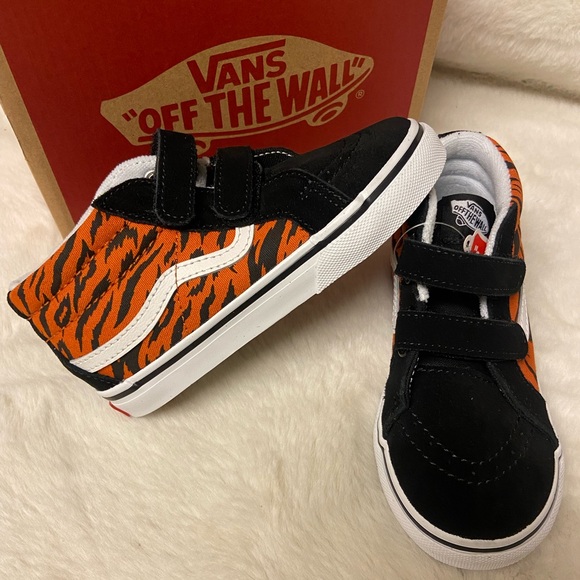New Vans Sk8-mid rise tiger orange/blk velcro strap sneakers 9.5 toddler unisex